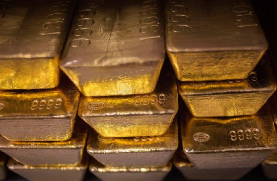 手机股票配资平台 国际金价创历史新高 美联储独立性担忧与降息预期推升避险需求